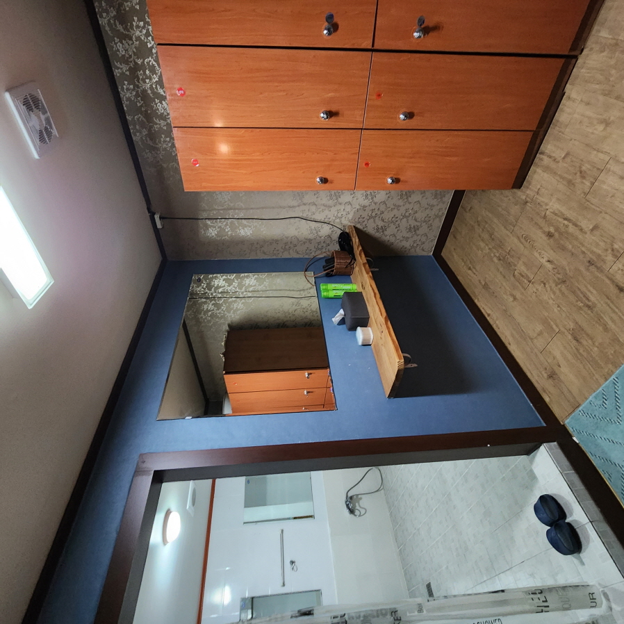 2000769928_gAiJ8I17_f7a38e5f1bc2c7ddb845a90170266cda809cf490.jpg 이미지크게보기